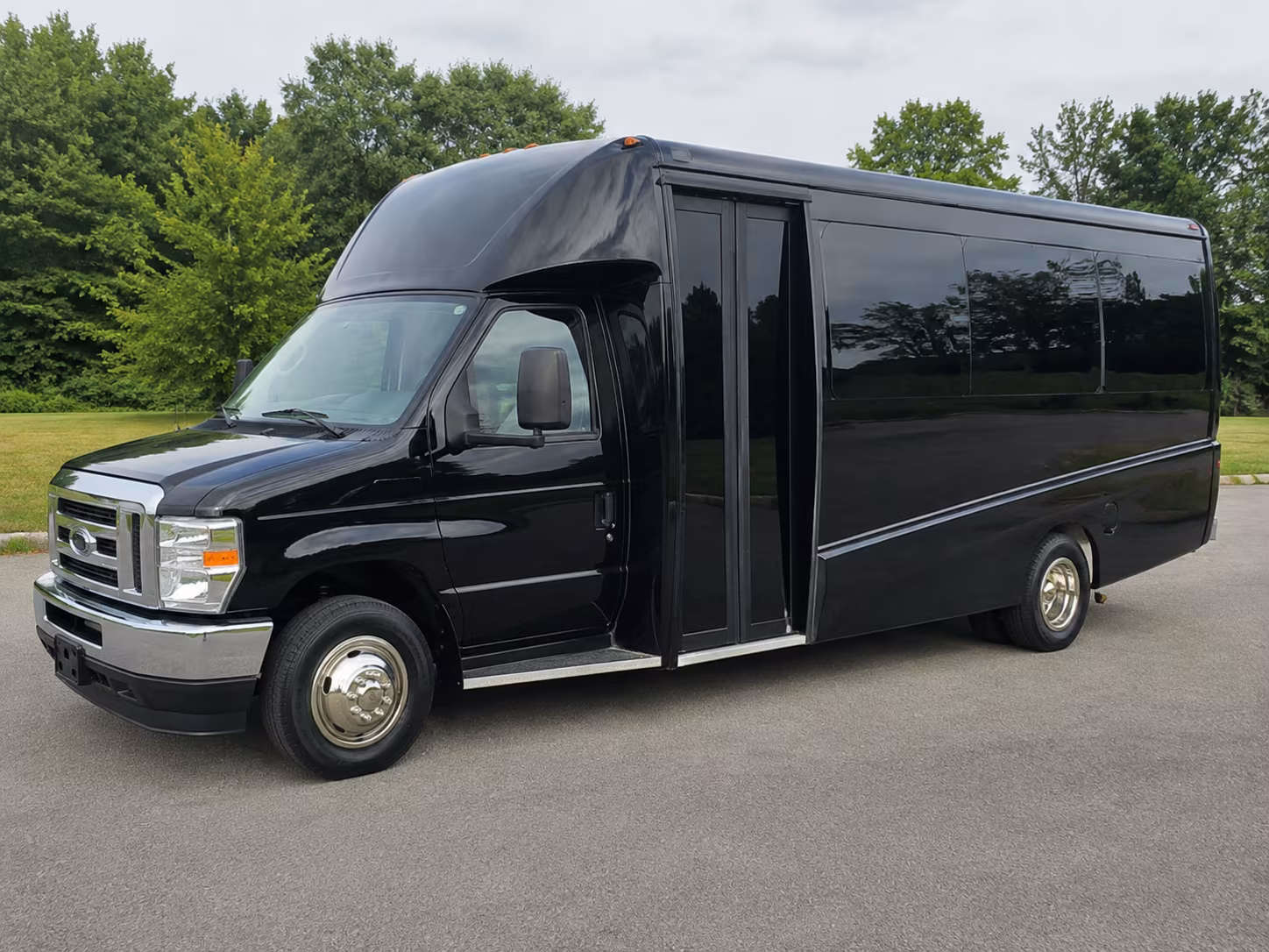 book a charter bus for large boca raton prom groups and school organized shuttles