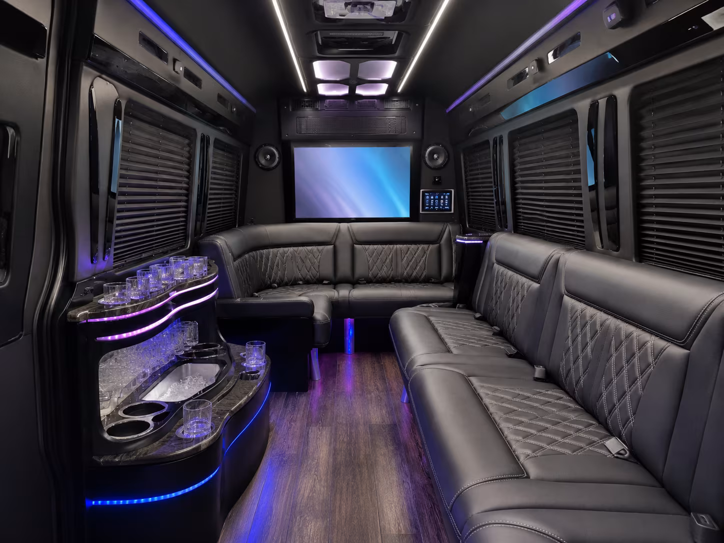 corporate retreat and team building bus rentals in boca raton