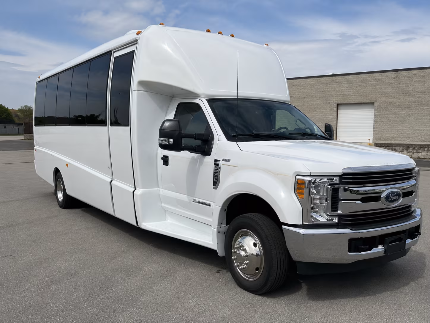minibuses for small group and enrichment field trips in boca raton
